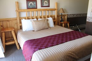 Suíte família, 1 quarto, banheira de imersão | Wi-Fi de cortesia, roupa de cama, despertadores