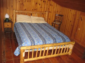 Chambre double, salle de bains commune | Literie fournie