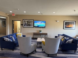 Área de estar no saguão