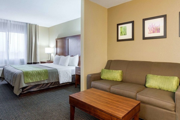 Suite, 1 King Bed with Sofa bed, Non Smoking (Upgrade) | Desk, iron/ironing board, free WiFi, bed sheets