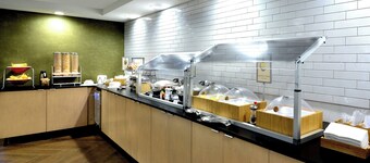 Fairfield Inn by Marriott Greensboro Airport