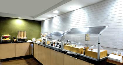 Fairfield Inn by Marriott Greensboro Airport