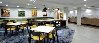 Fairfield Inn by Marriott Greensboro Airport