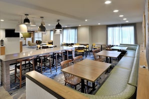Lobby lounge - Fairfield Inn by Marriott Greensboro Airport (Greensboro)
