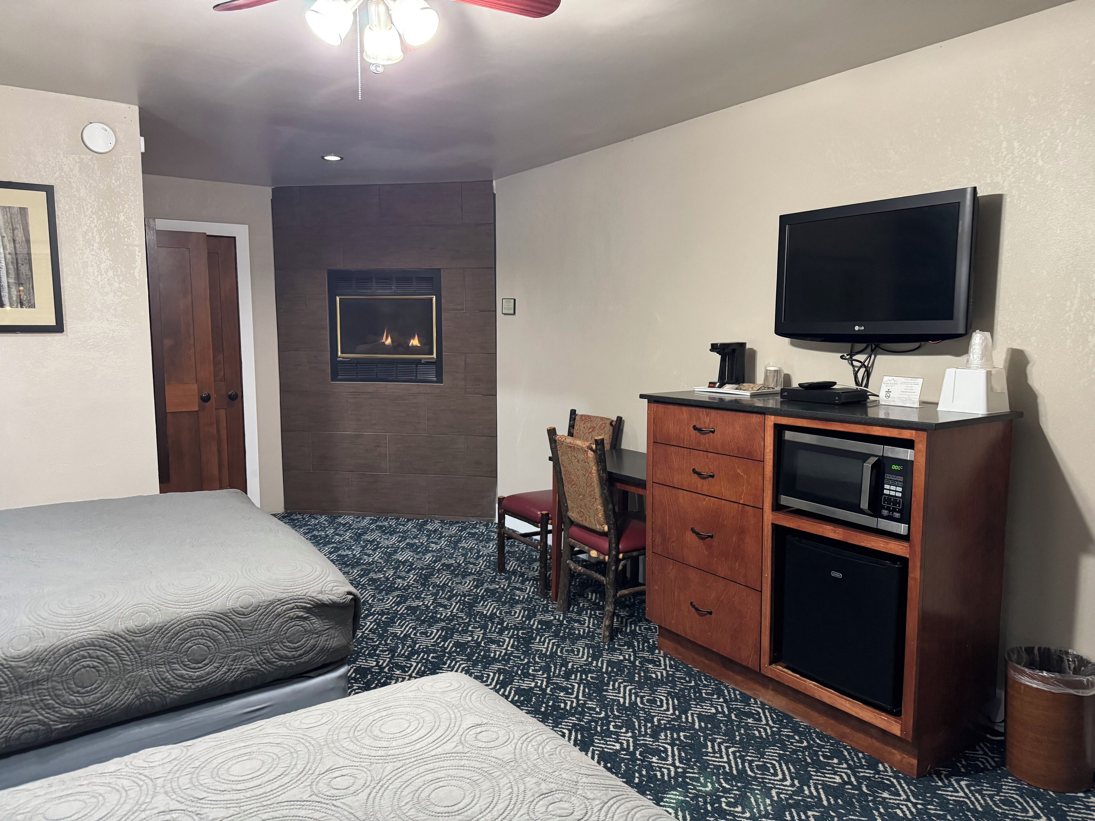 Photo - Avalon Lodge South Lake Tahoe