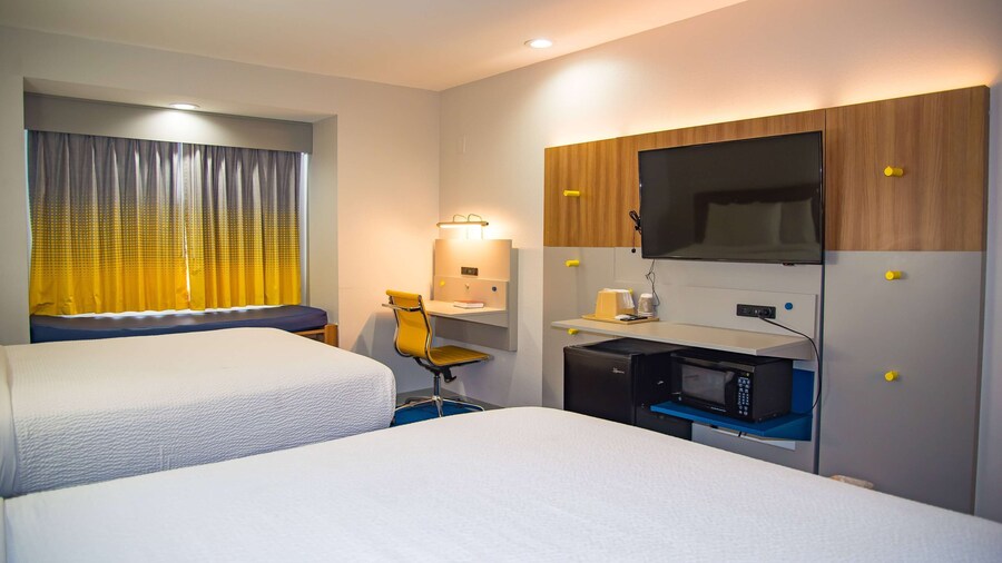Microtel Inn & Suites by Wyndham Daphne/Mobile