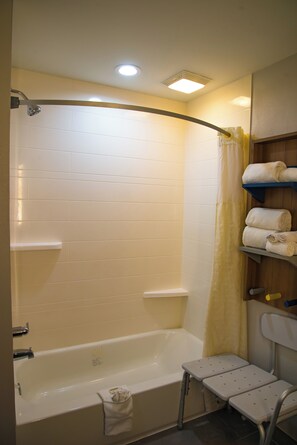 In-room safe, desk, iron/ironing board, free cots/infant beds - Microtel Inn & Suites by Wyndham Daphne/Mobile (Daphne)