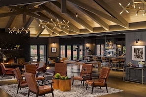 Lobby sitting area - The Estate Yountville (Yountville)