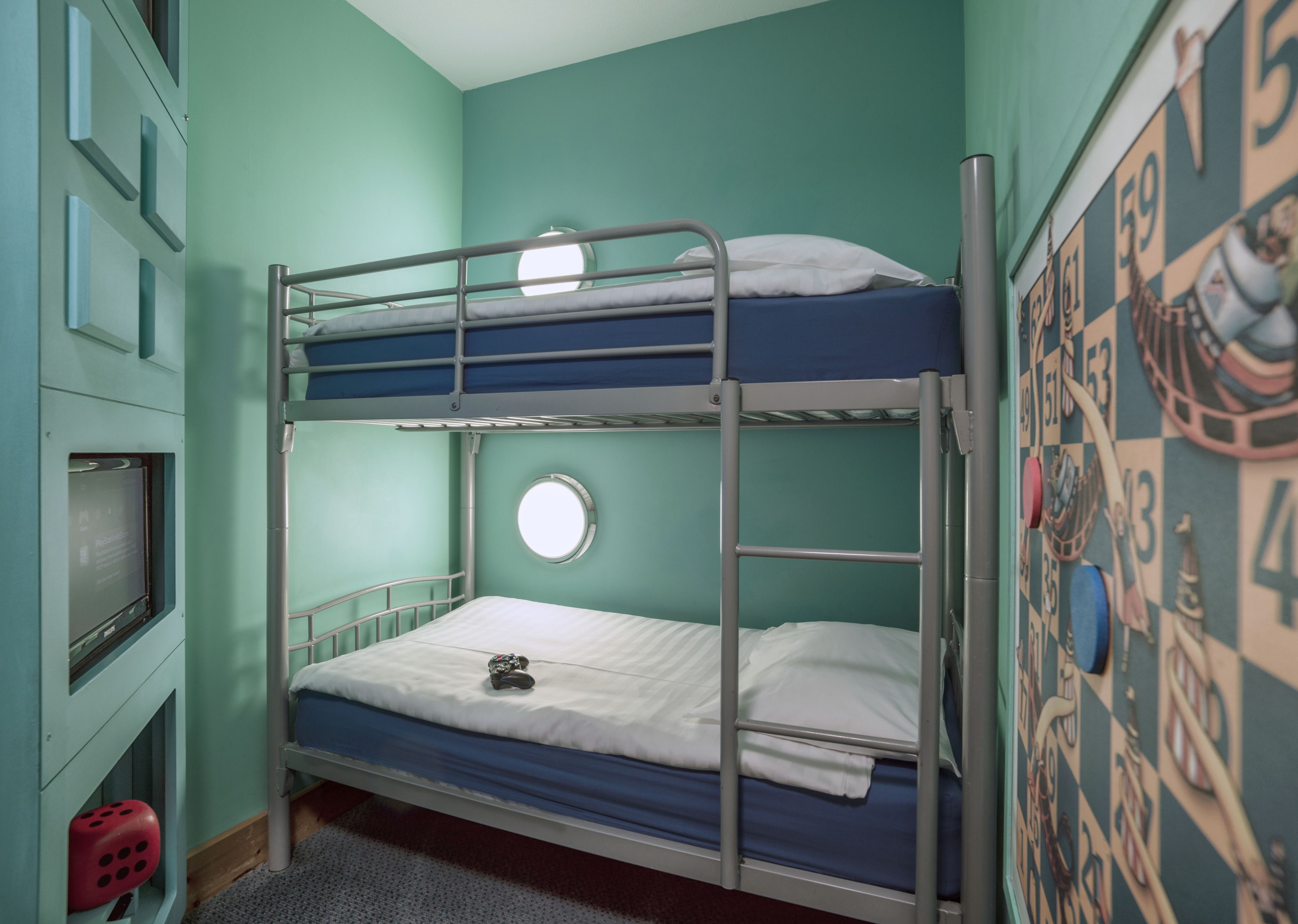 家庭客房 (Bunk bed size 5ft) | 書桌、熨斗/熨衫板、免費 Wi-Fi、床單