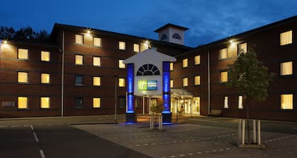 Holiday Inn Express Droitwich Spa by IHG