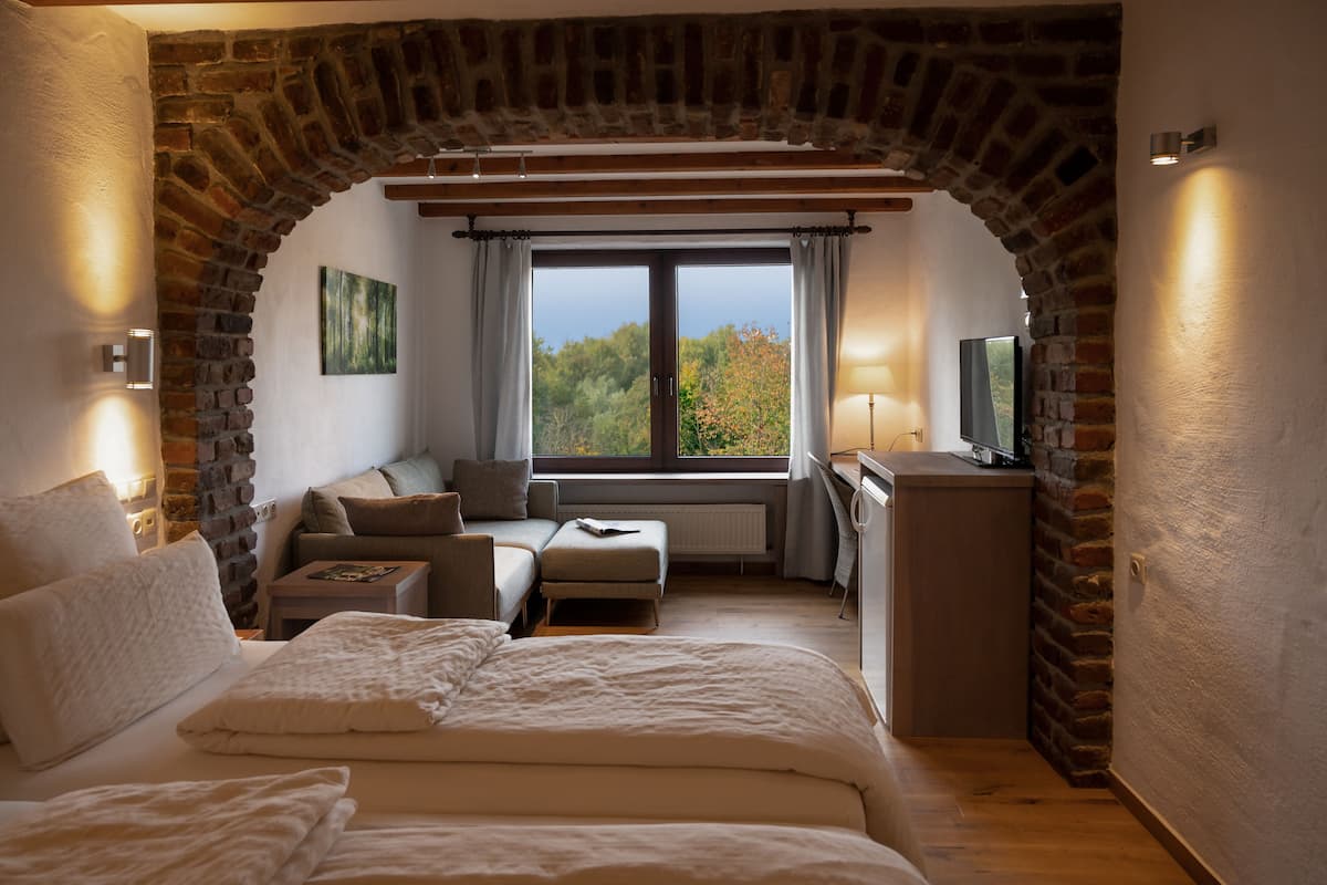 Land-Gut-Room