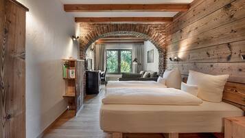 1 habitación, ropa de cama de alta calidad y minibar