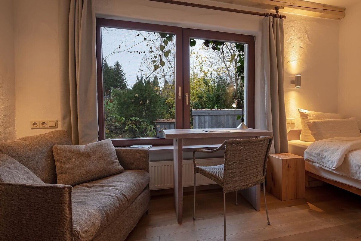 Small Room | Living area