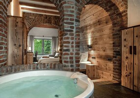 Ropa de cama de alta calidad y minibar 