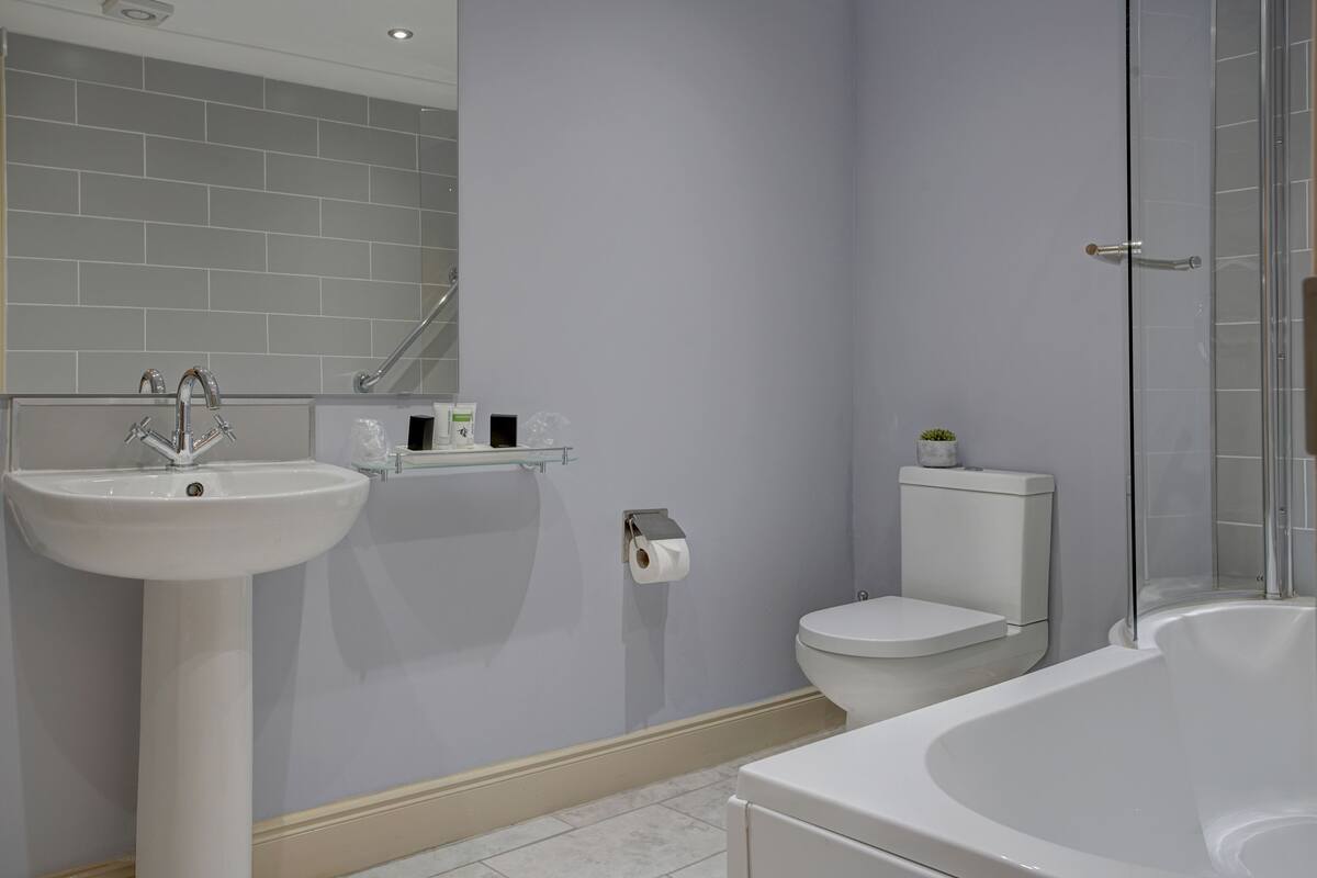 superior room, 1 double bed, non smoking | in-room safe, individually decorated, individually furnished, desk