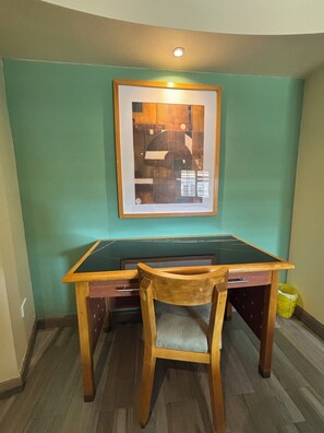 Junior Suite | 書桌、免費無線上網、床單