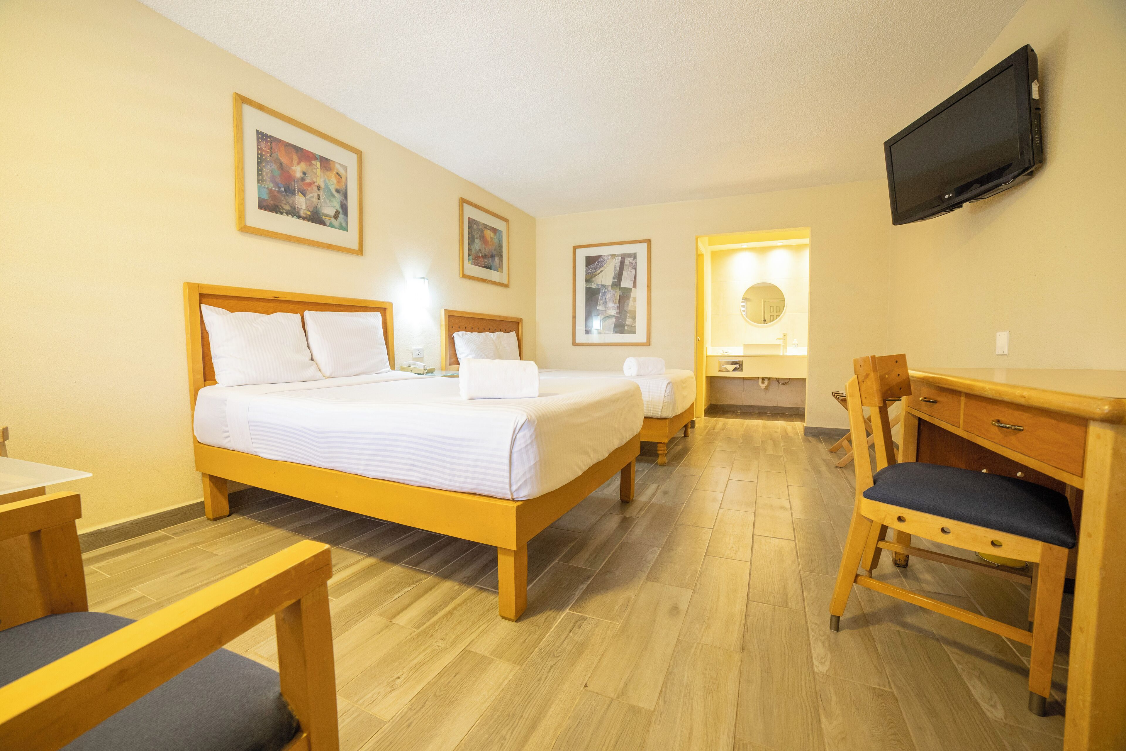 Standard Double Room | Desk, free WiFi, bed sheets