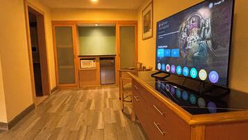 Junior Suite | Bureau, Wi-Fi gratuit, draps fournis