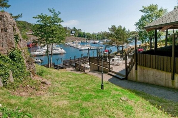 BBQ/picnic area