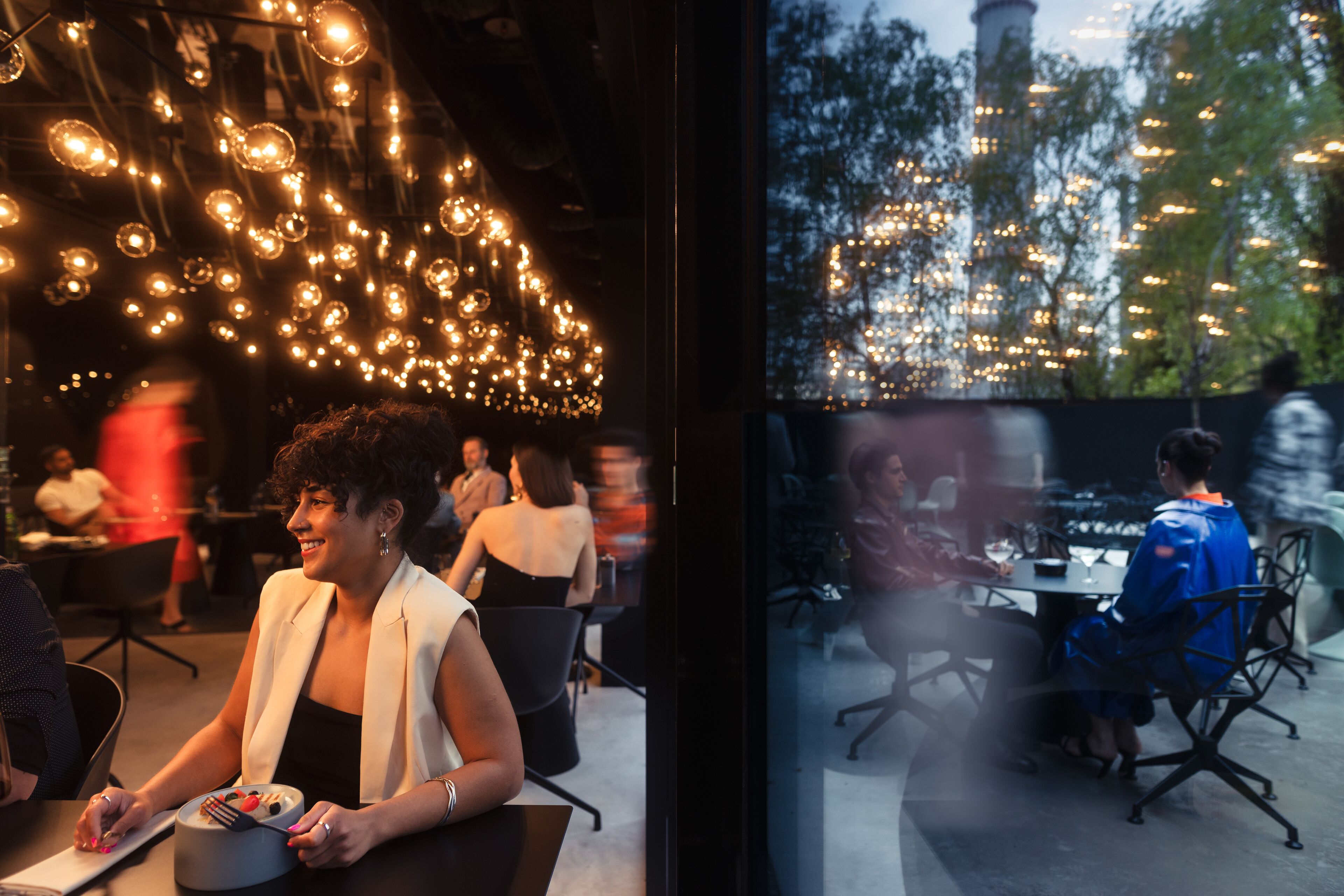 Breakfast, lunch and dinner served