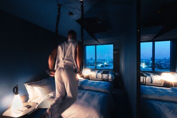 Hypo-allergenic bedding, minibar, in-room safe, blackout drapes