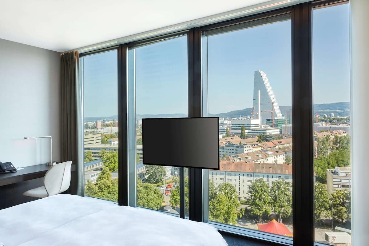 Comfort Double Room | Premium bedding, minibar (free items), desk, laptop workspace