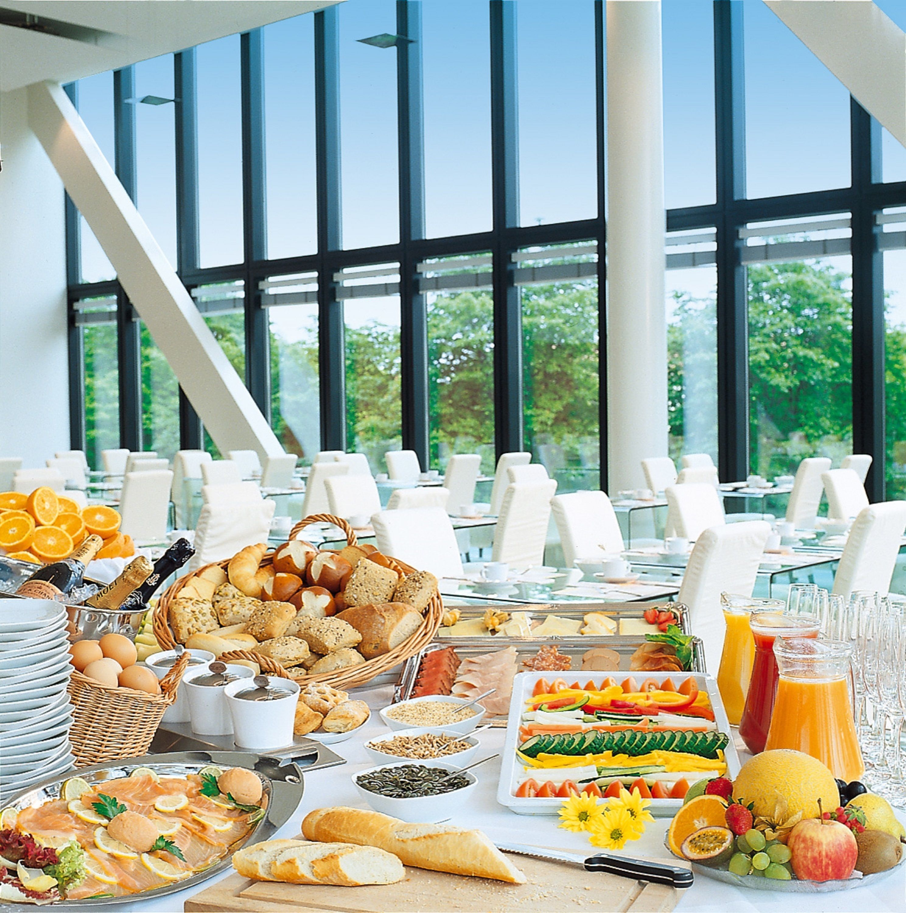 daily buffet breakfast (chf 35 per person)