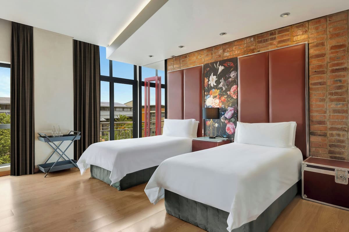 Deluxe Room, 2 Single Beds | 1 bedroom, Egyptian cotton sheets, premium bedding, down duvets