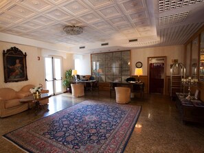 Lobby - Greif Maria Theresia Hotel (Trieste)