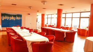 Unclassified image, 4 of 38, button - Greif Maria Theresia Hotel (Trieste)