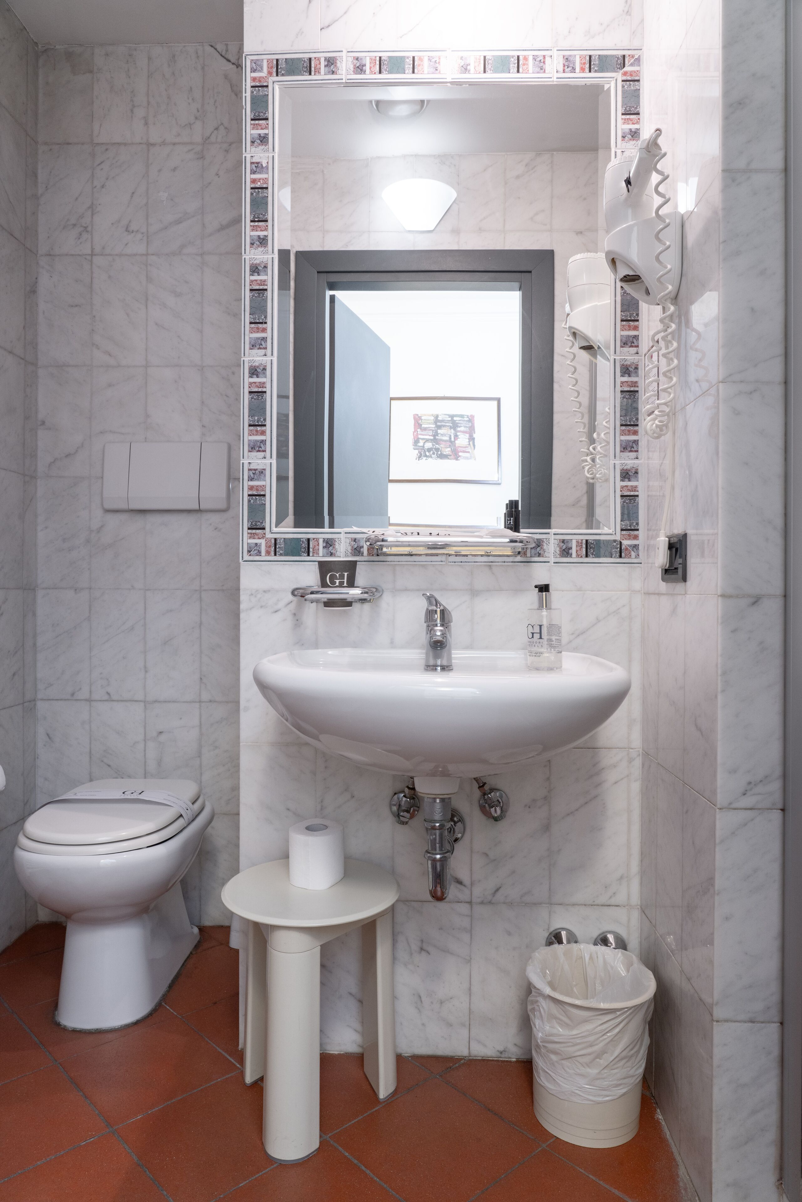 junior room, balcony | bathroom | shower, free toiletries, hair dryer, bidet