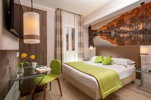 Design Double Room | Premium bedding, minibar, in-room safe, soundproofing - Hotel Villa Grazioli (Rome)