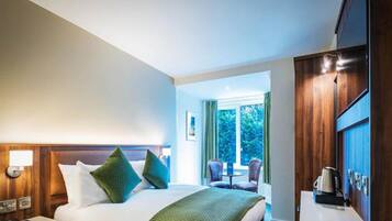 In-room safe, desk, laptop workspace, free WiFi