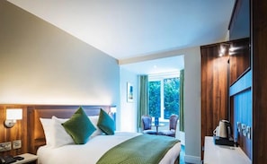 In-room safe, desk, laptop workspace, free WiFi
