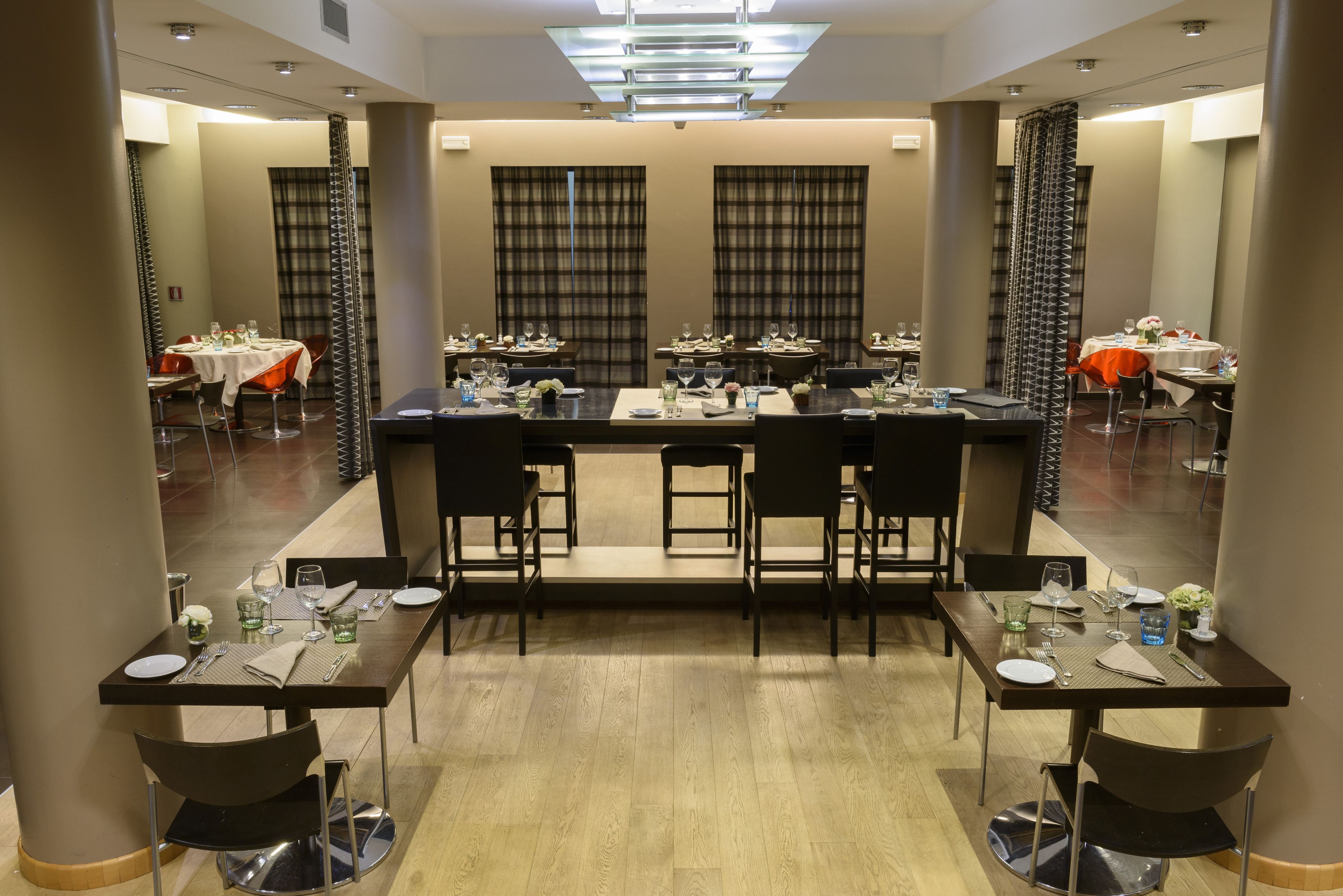 Se sirven cenas y cocina italiana 