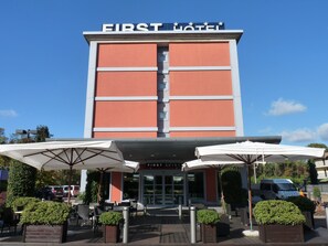 Front of property - First Hotel Malpensa (Somma Lombardo)