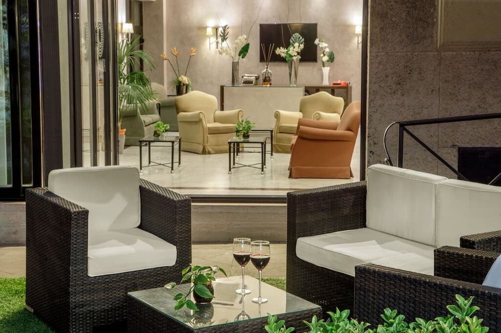 Hotel Santa Costanza by OMNIA hotels