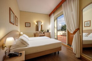 Superior Double or Twin Room | 1 bedroom, minibar, in-room safe, desk