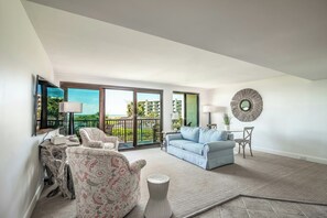 Deluxe-Apartment, 2 Schlafzimmer, Nichtraucher, Meerblick | Wohnbereich