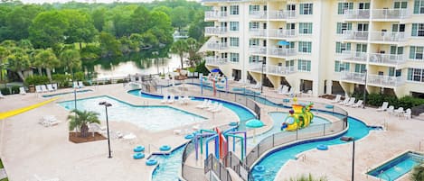 經典套房, 多張床, 渡假村景觀 | 獨特裝潢、遮光布/窗簾、熨斗/熨衣板、免費無線上網