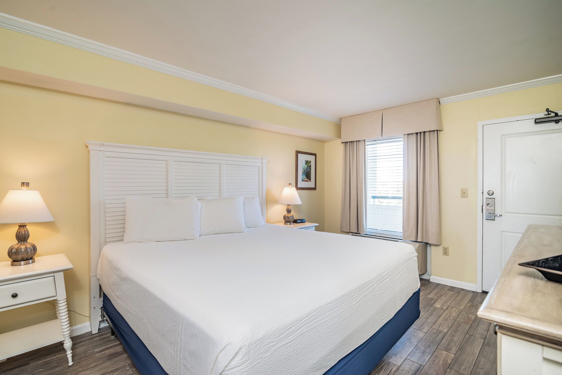 Bridgewater Oceanfront King Suite | Blackout drapes, iron/ironing board, WiFi (free), individually decorated