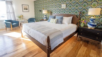 Deluxe Room | Hypo-allergenic bedding, pillow-top beds, individually furnished