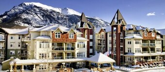 Windtower Lodge and Suites