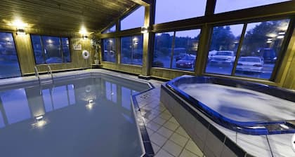 Commodores Inn
