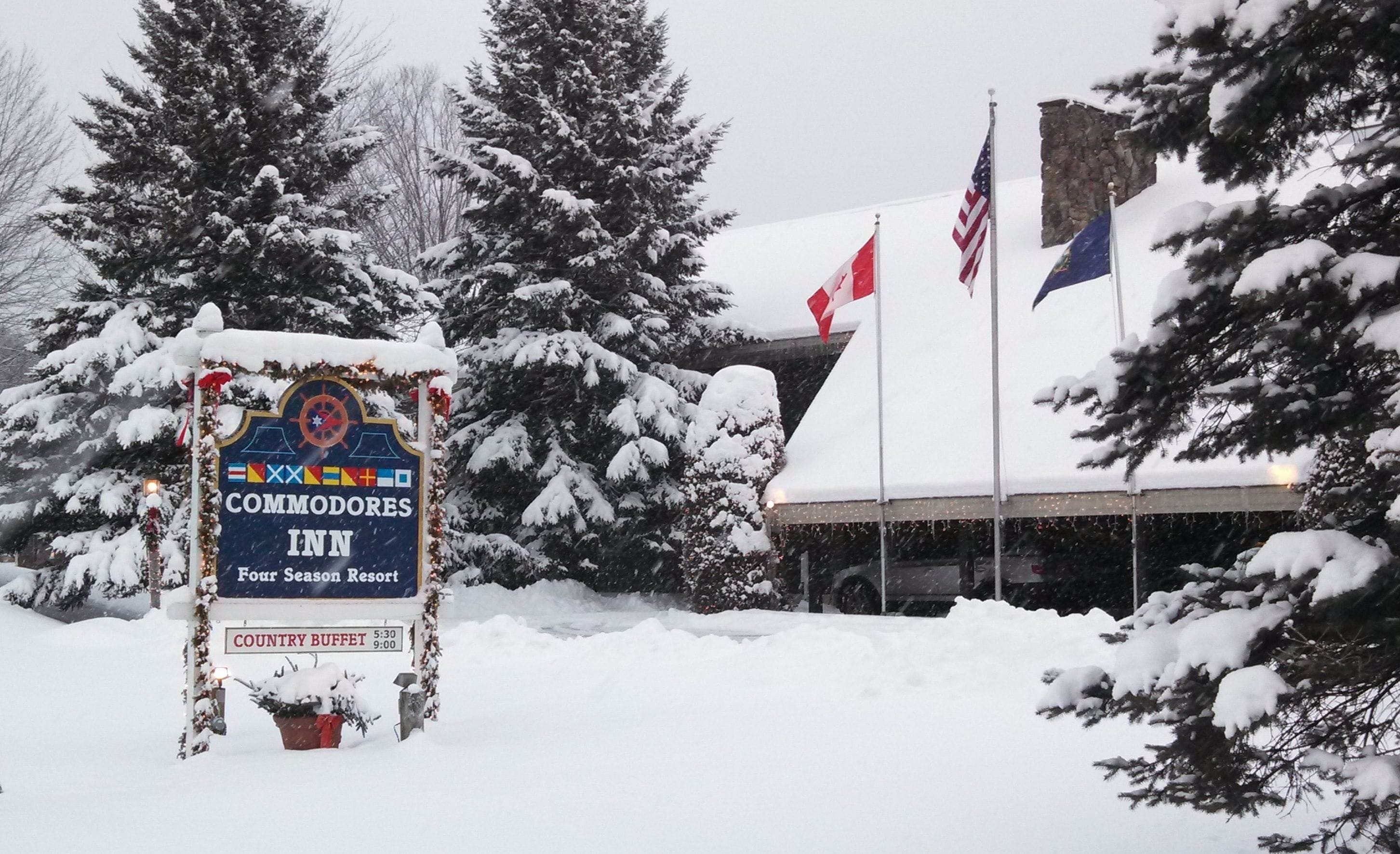 Photo - Commodores Inn