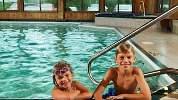 Indoor pool, seasonal outdoor pool, pool loungers