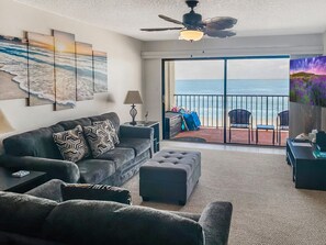 Condo, 3 Bedrooms, Kitchen, Beach View | Living area | TV