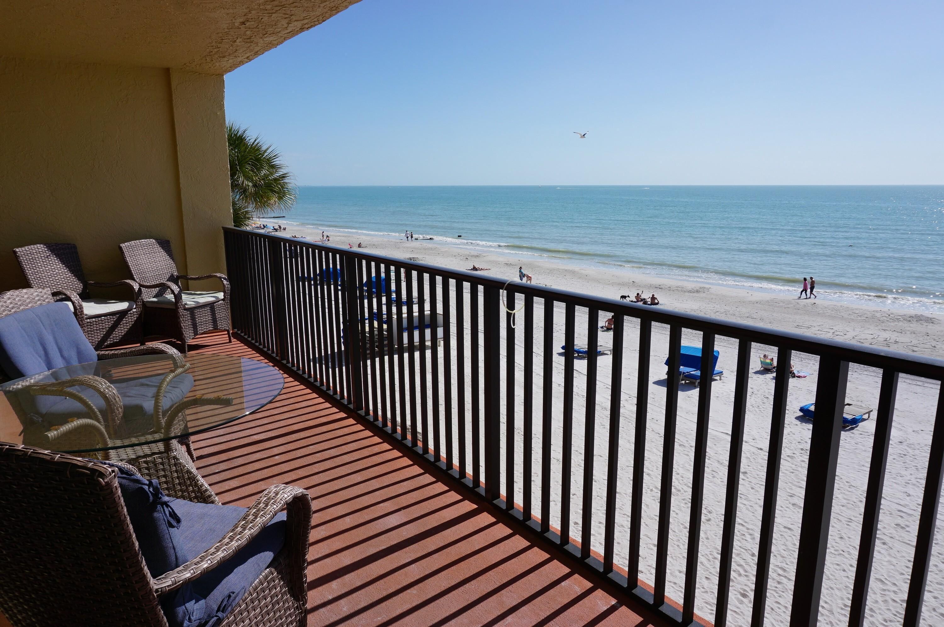 Condo, 3 Bedrooms, Kitchen, Beach View | Terrace/patio
