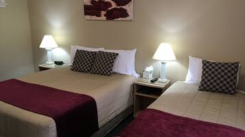 Suite Deluxe, 1 habitación, cocina básica | Ropa de cama de alta calidad, caja fuerte, escritorio