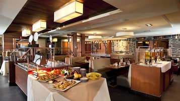 Daily buffet breakfast (CAD 26.00 per person)